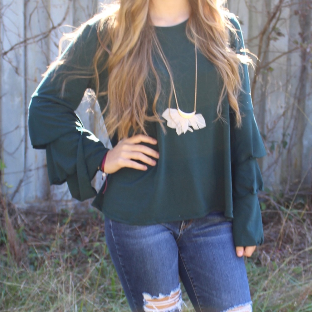 Ruffle sleeve Top